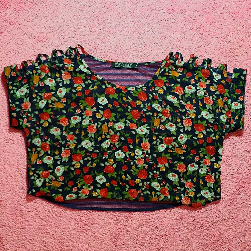 Roses Crop Top